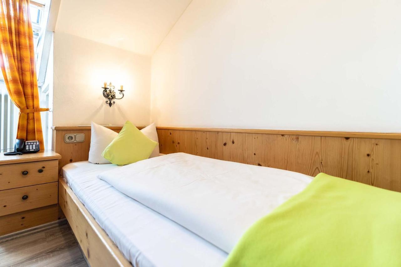 Hotel-Gasthof Zum Dragoner Peiting Buitenkant foto