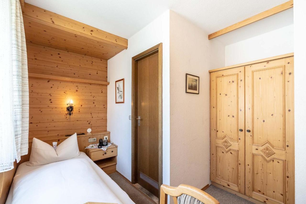 Hotel-Gasthof Zum Dragoner Peiting Buitenkant foto