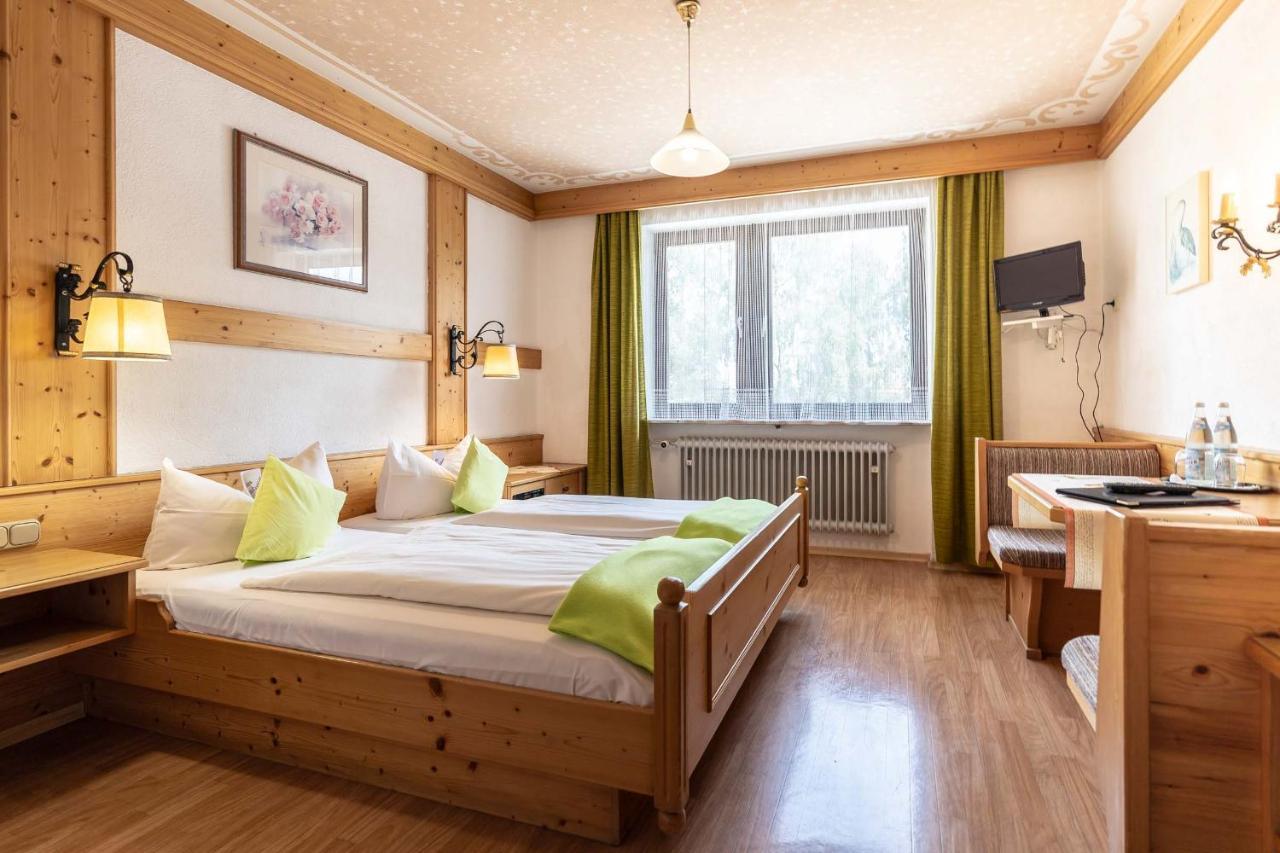 Hotel-Gasthof Zum Dragoner Peiting Buitenkant foto