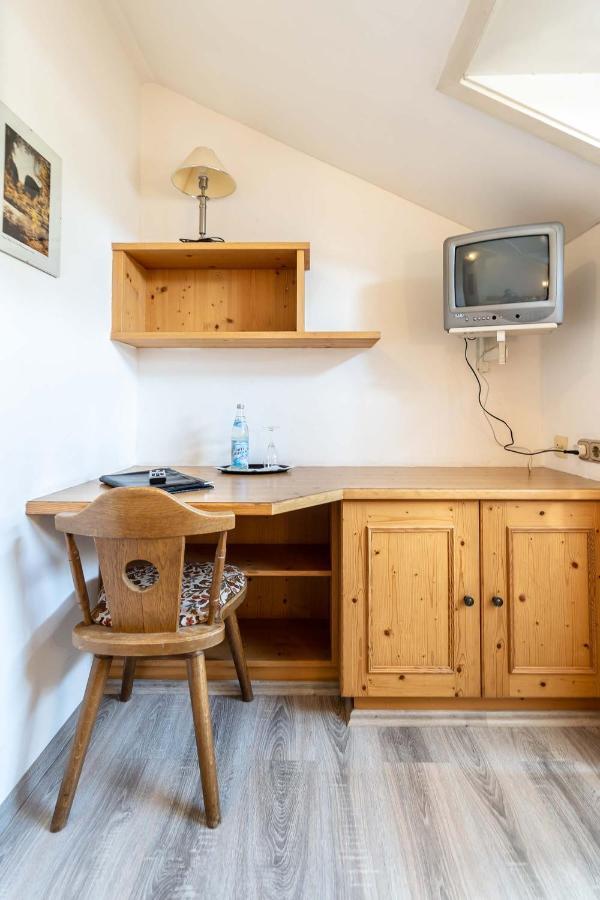 Hotel-Gasthof Zum Dragoner Peiting Buitenkant foto